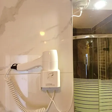 Apartamento Obsidian Sarajevo-modern Near Airport With Free Parking Saraievo