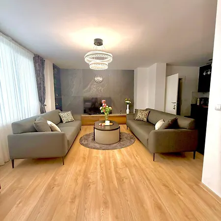 Obsidian Sarajevo-modern Near Airport With Free Parking Apartamento
