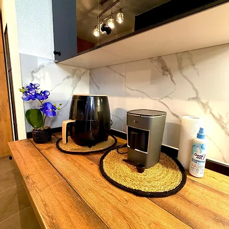 Obsidian Sarajevo-modern Near Airport With Free Parking *